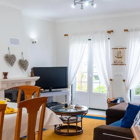 Santa - 3 Bedrooms & Bbq Дом отдыха Санта-Круш